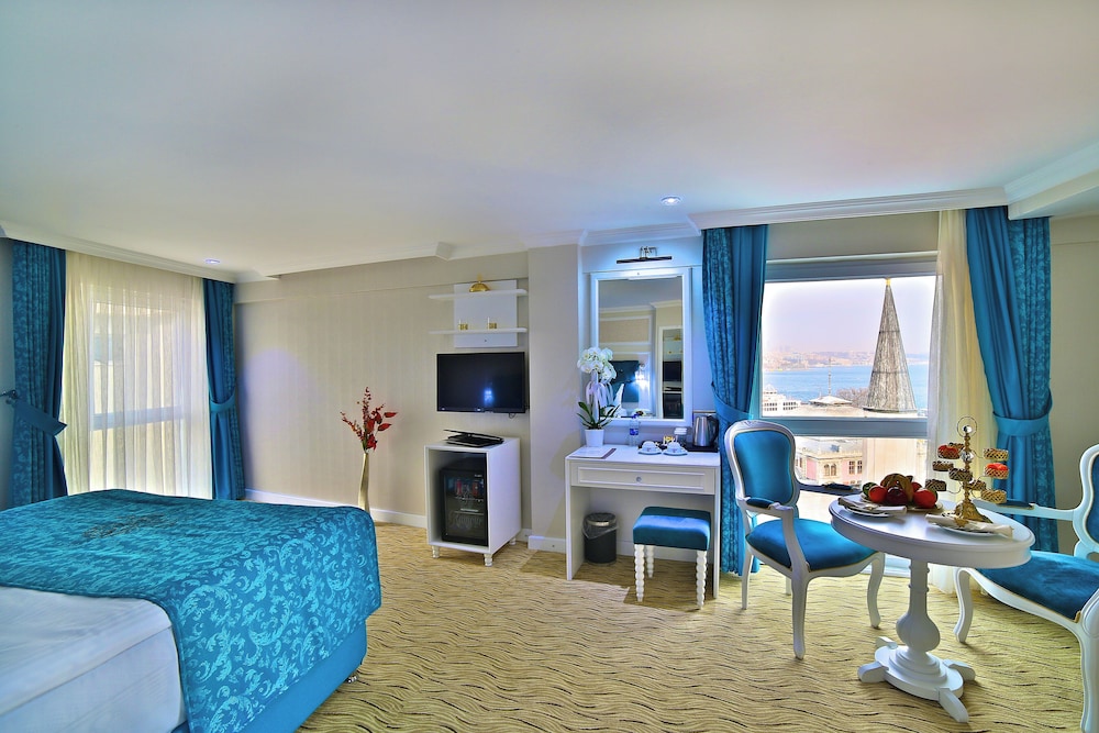 Sea View Deluxe Room photo 3