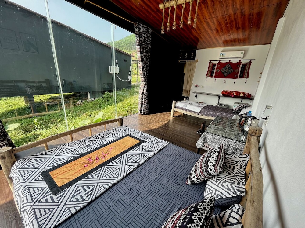 Comfort Bungalow, Hill View photo 3