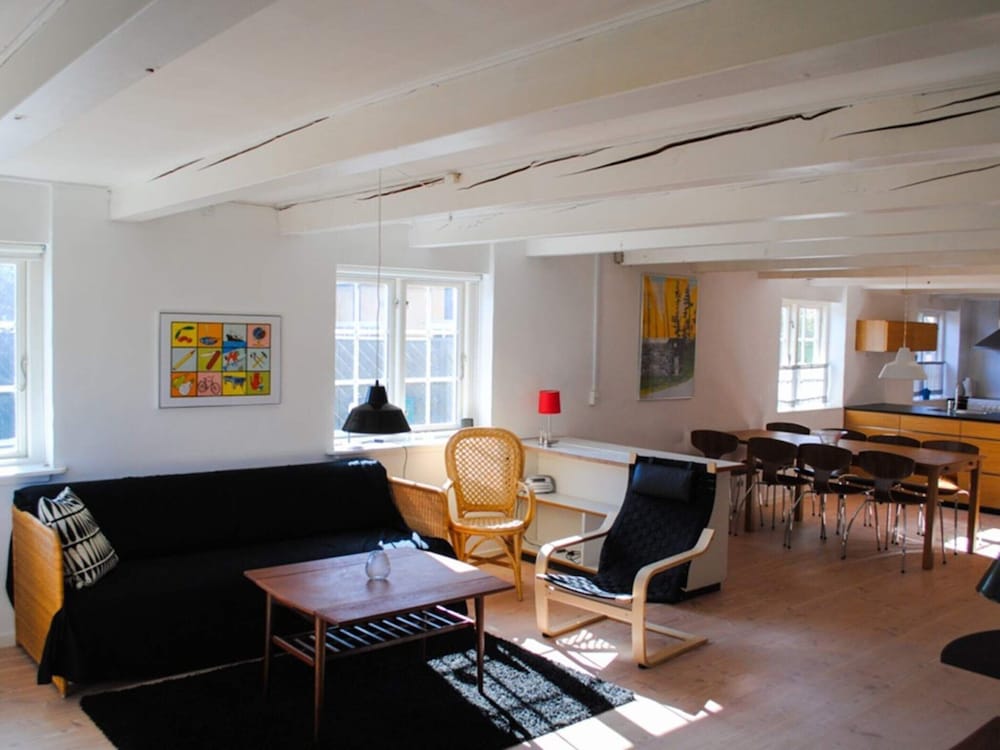 House photo 2