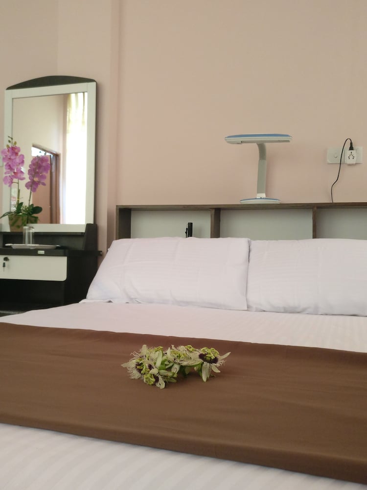 Room, Partial Sea View photo 3