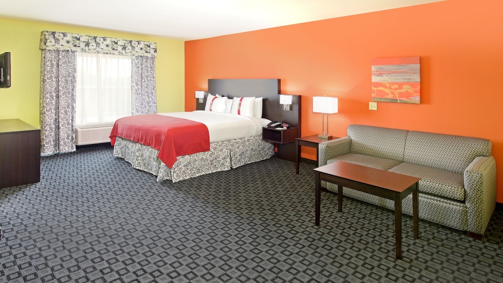 Suite, 1 King Bed (Living Area) - Photo 2