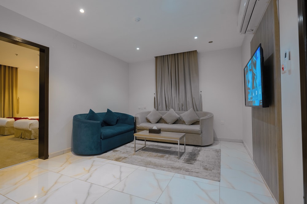 Family Apartment photo 1