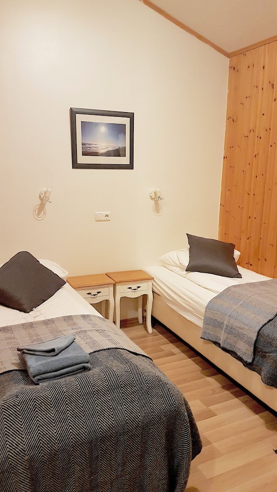 Double or Twin Room, Private Bathroom photo 1