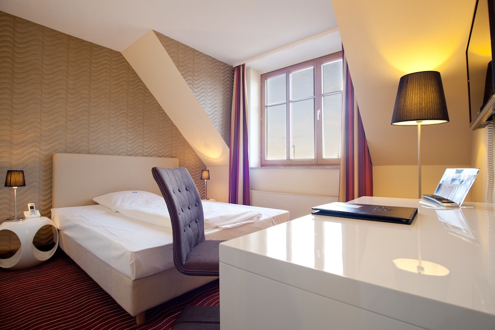 Single Room photo 3