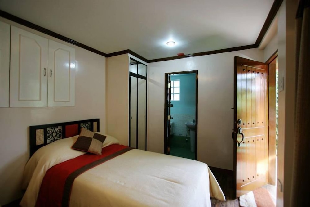 Standard Room photo 3