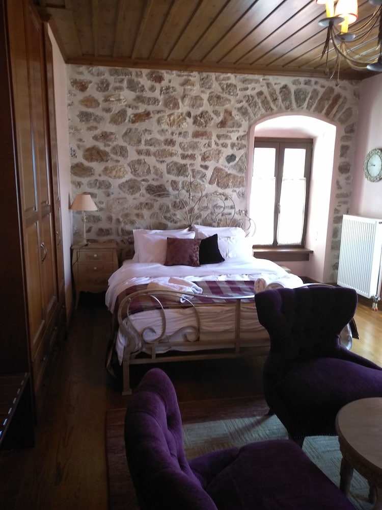Deluxe Room (King) photo 1