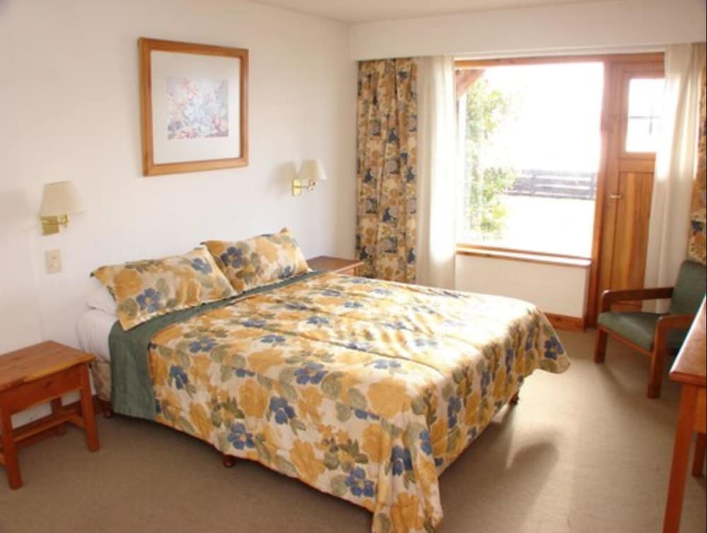 Standard Double Room, 1 Double Bed, Lake View