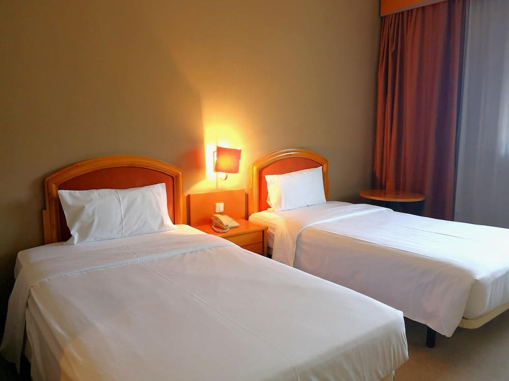 Twin Room - Photo 1