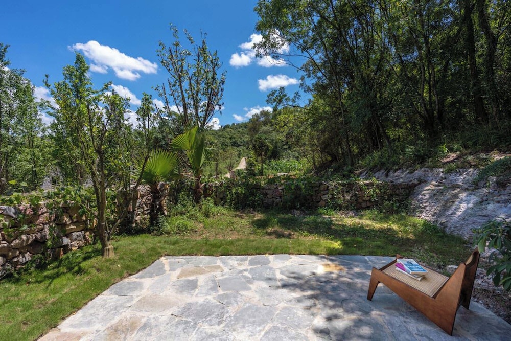 Romantic Double Room, Hill View photo 3