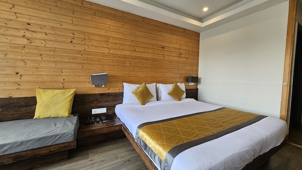 Deluxe Double Room - Photo 8