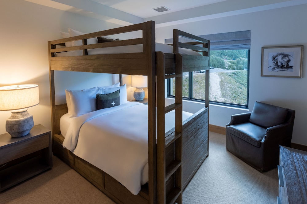 Lift View Bunk photo 2