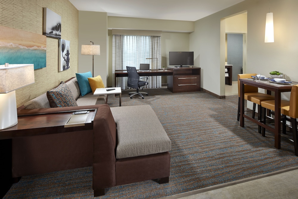Suite, 1 Bedroom (Hearing Accessible) photo 1
