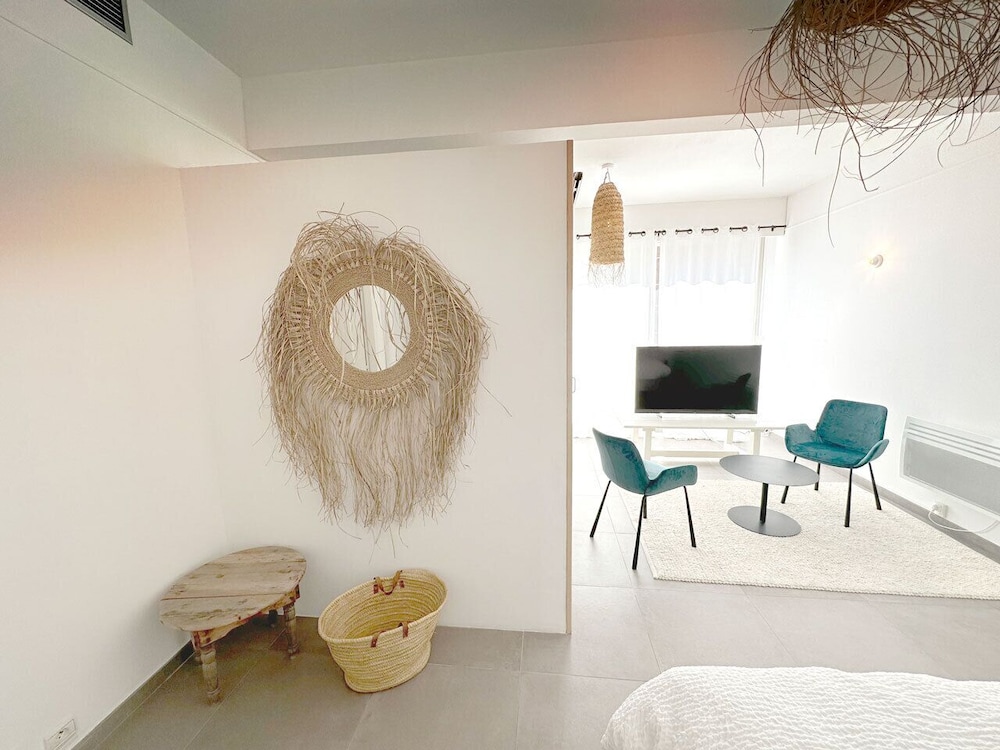Double or Twin Room, Non Smoking, Ground Floor
