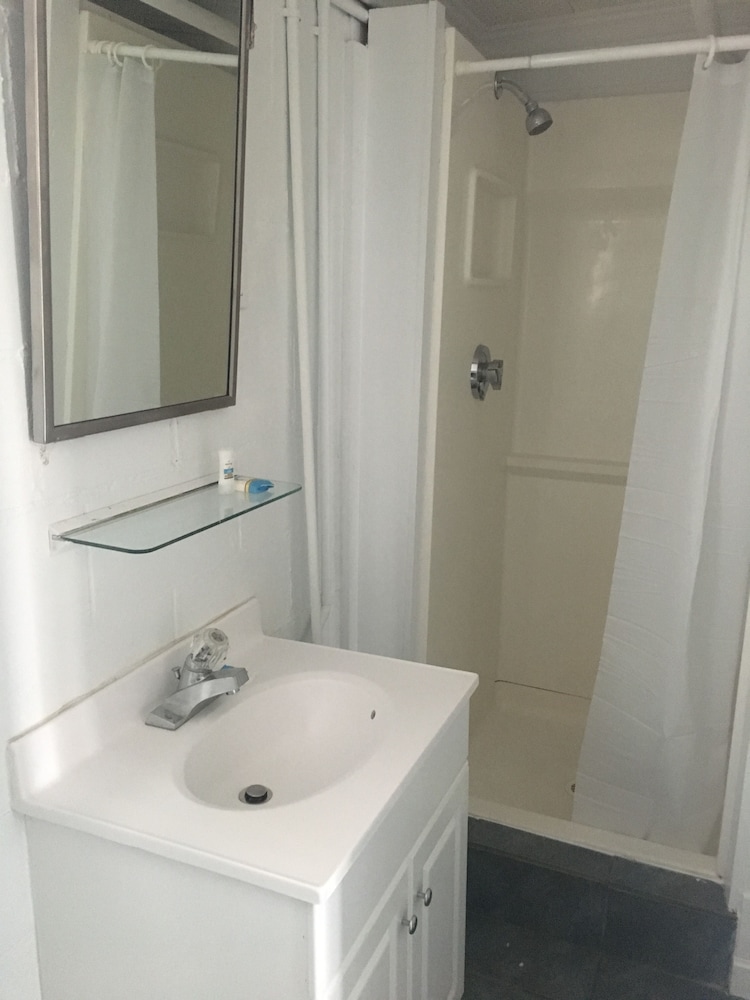 Deluxe Double Room Single Use, 2 Double Beds, Non Smoking photo 3