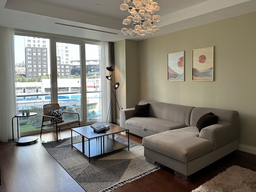Standard Apartment, 1 Bedroom, Pool View, Courtyard Area photo 1