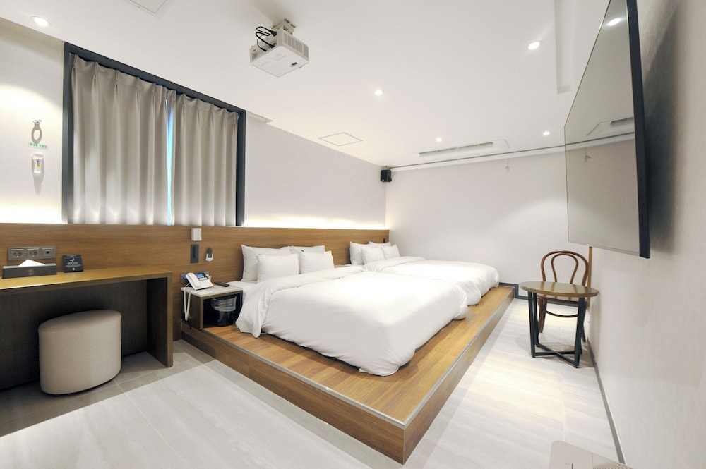 Family Twin Room photo 2