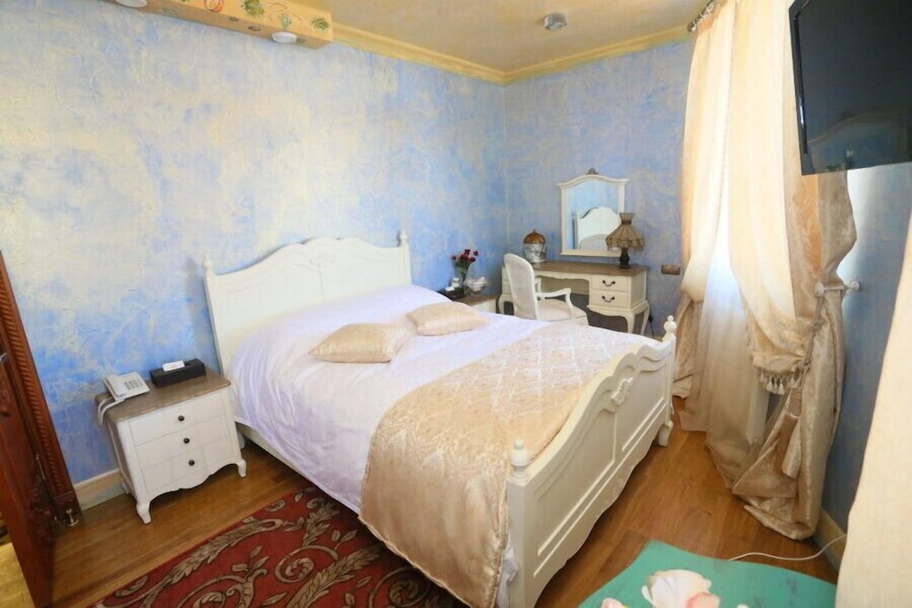 Standard Double Room photo 3