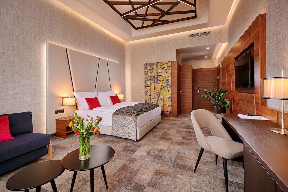 Superior Triple Room
