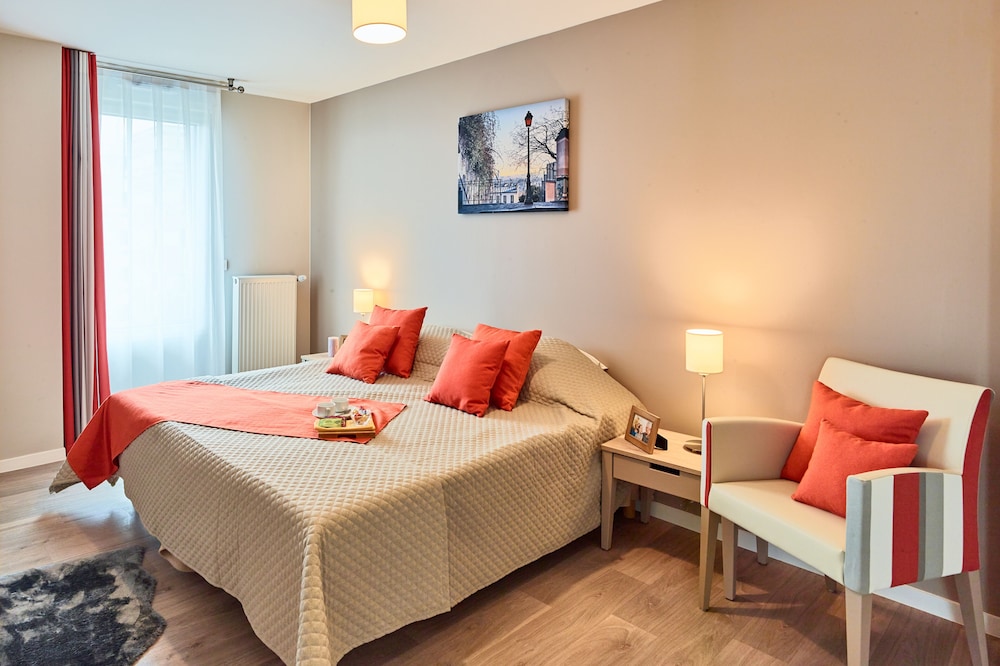 Apartment - Photo 8