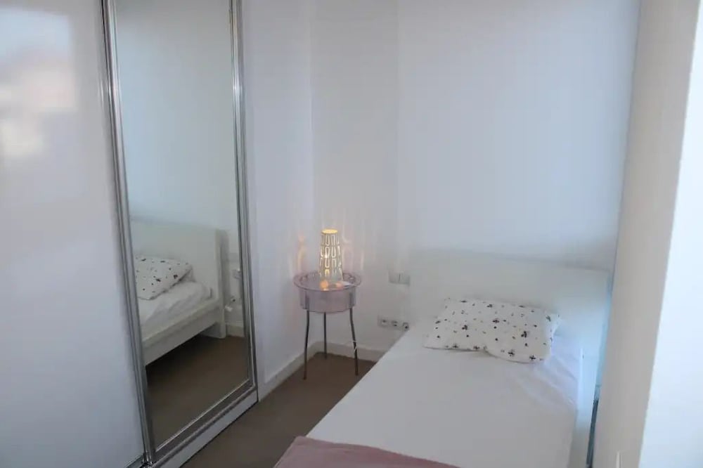 Villa photo 2