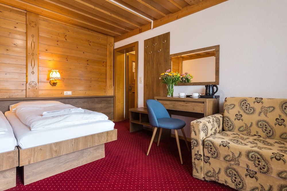 Double Room - Photo 8