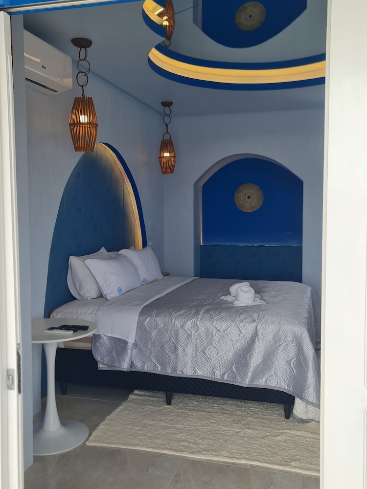 Deluxe Suite, Balcony, Sea View