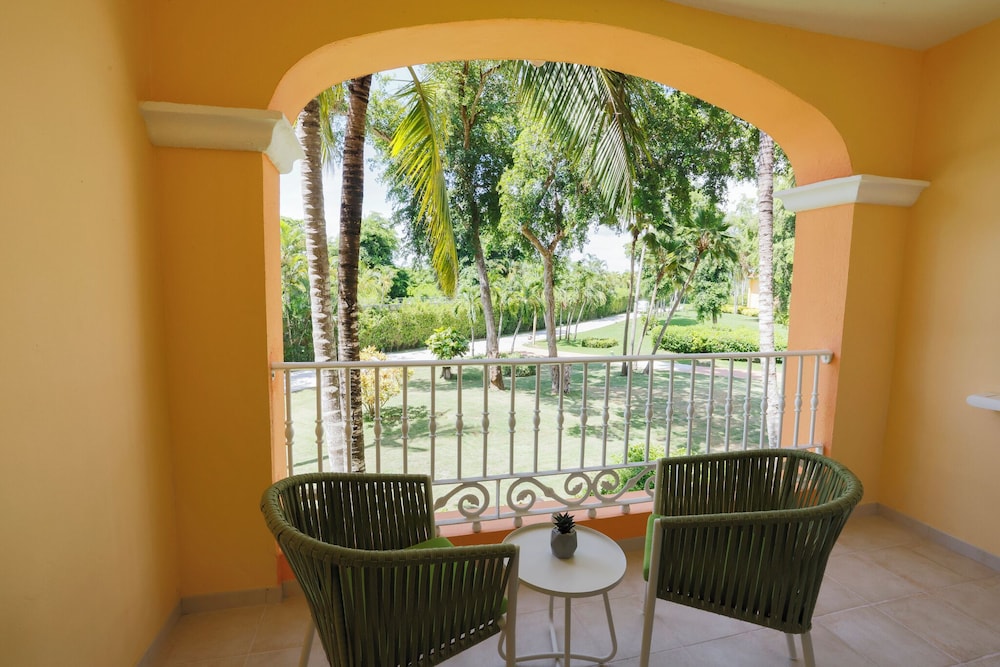 Premium Room (Tropical View) photo 3