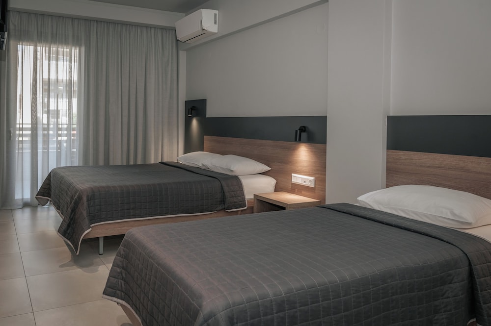 Standard Triple Room - Photo 6