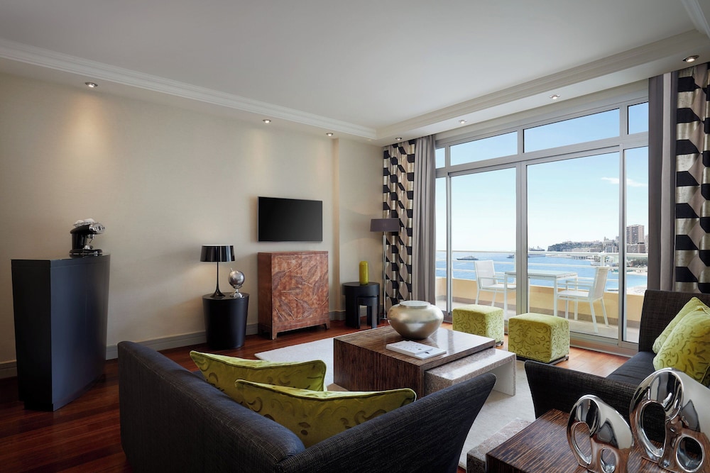 Executive Suite, 1 Bedroom, Terrace, Partial Sea View - Photo 7