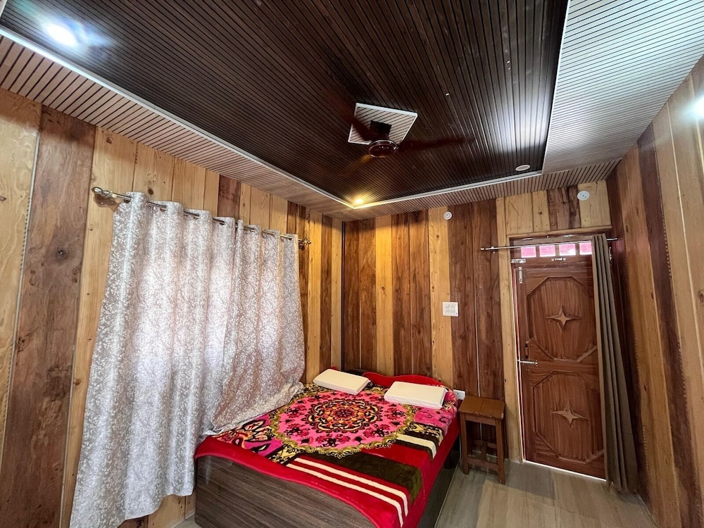 Deluxe Double or Twin Room, Mountain View photo 1