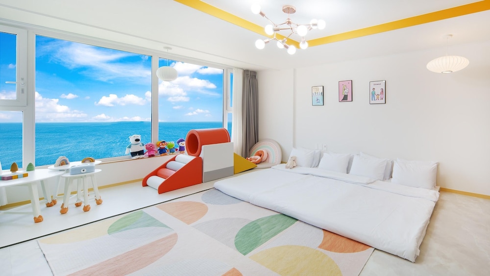Basic Room, 1 Bedroom (oreum1(2Cheung/Oceanview) - Kids room) - Photo 1