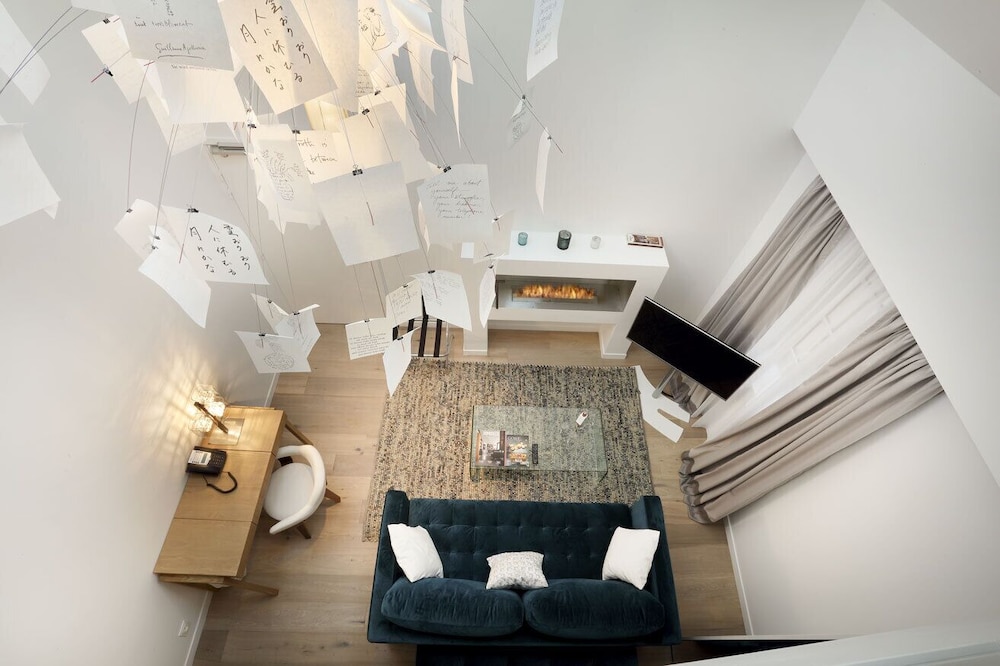 Suite, 1 Queen Bed