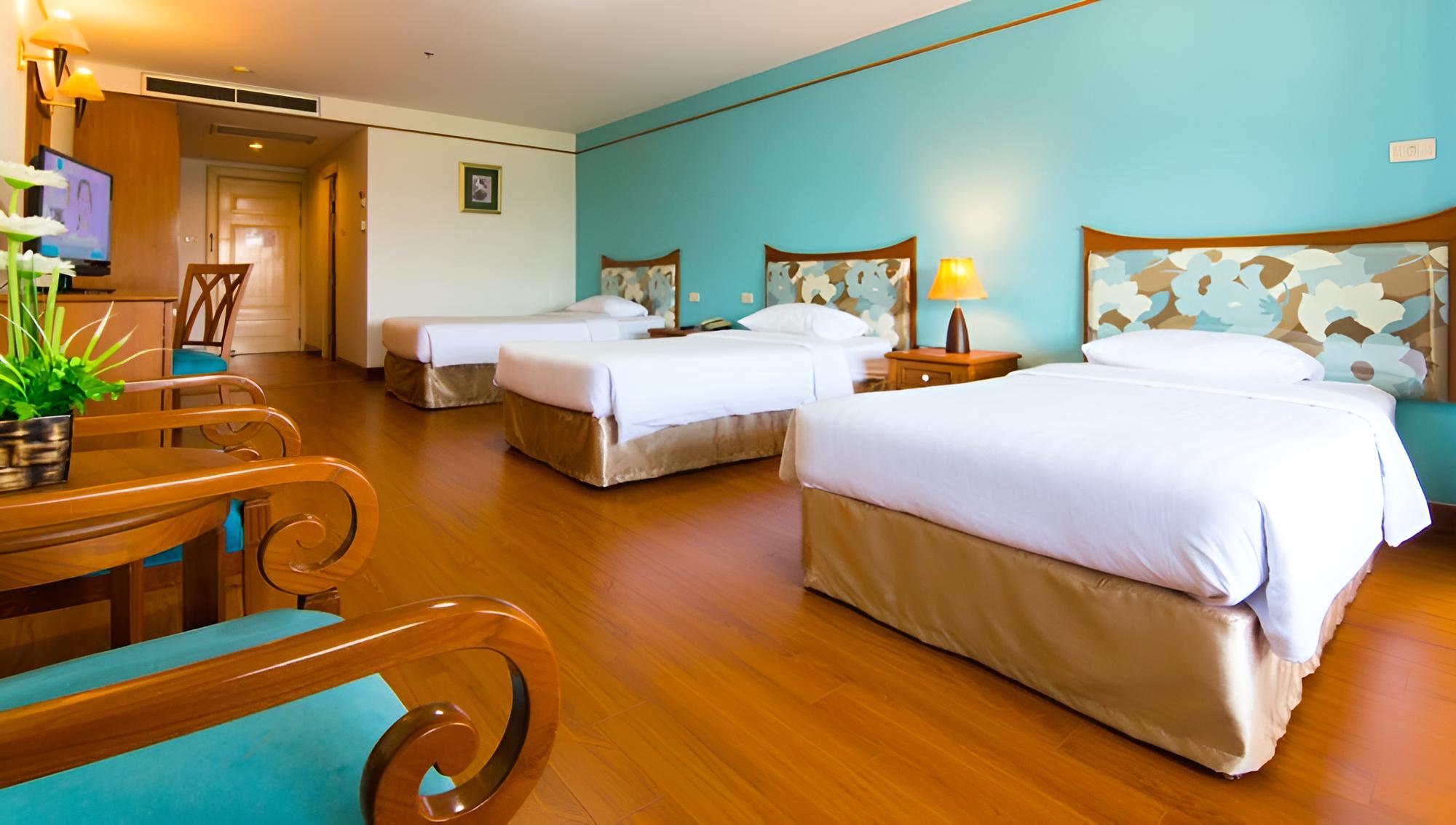 Deluxe Twin Room photo 2