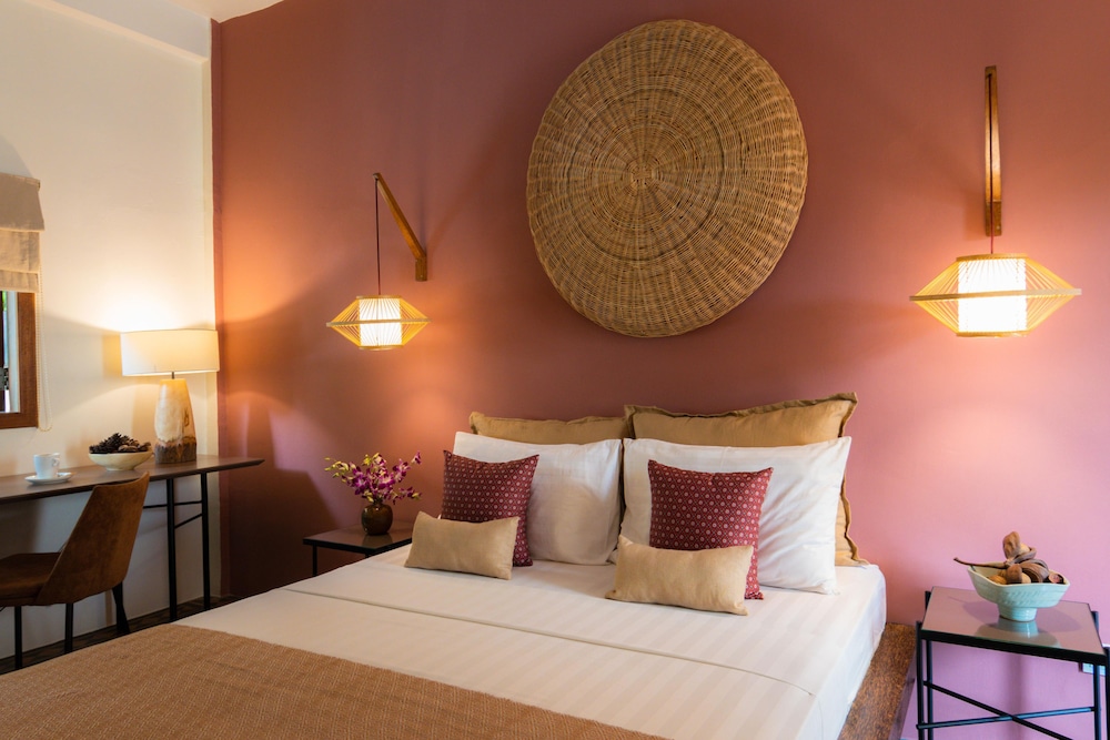 Deluxe Rooftop Terrace Twin with Bathtub (Resort) - Photo 9