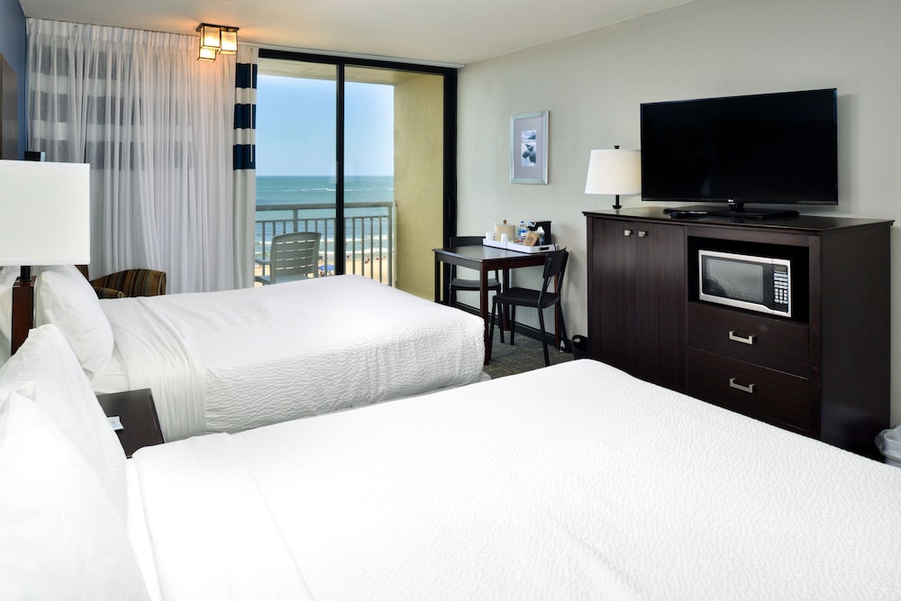 Suite, Multiple Beds, Balcony, Oceanfront (Balcony) - Photo 2