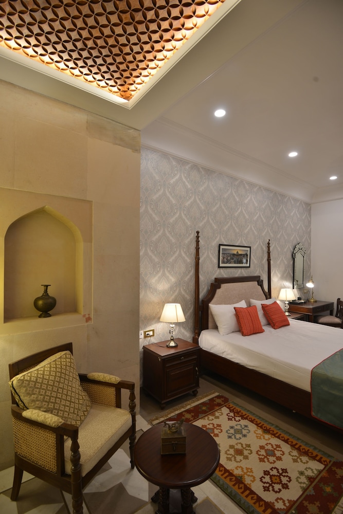 Diwan-e-khas - Haveli Dharampura photo 3