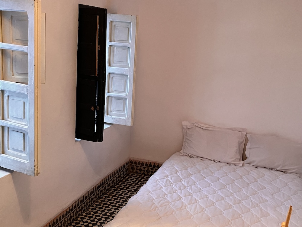 Standard Triple Room - Photo 4