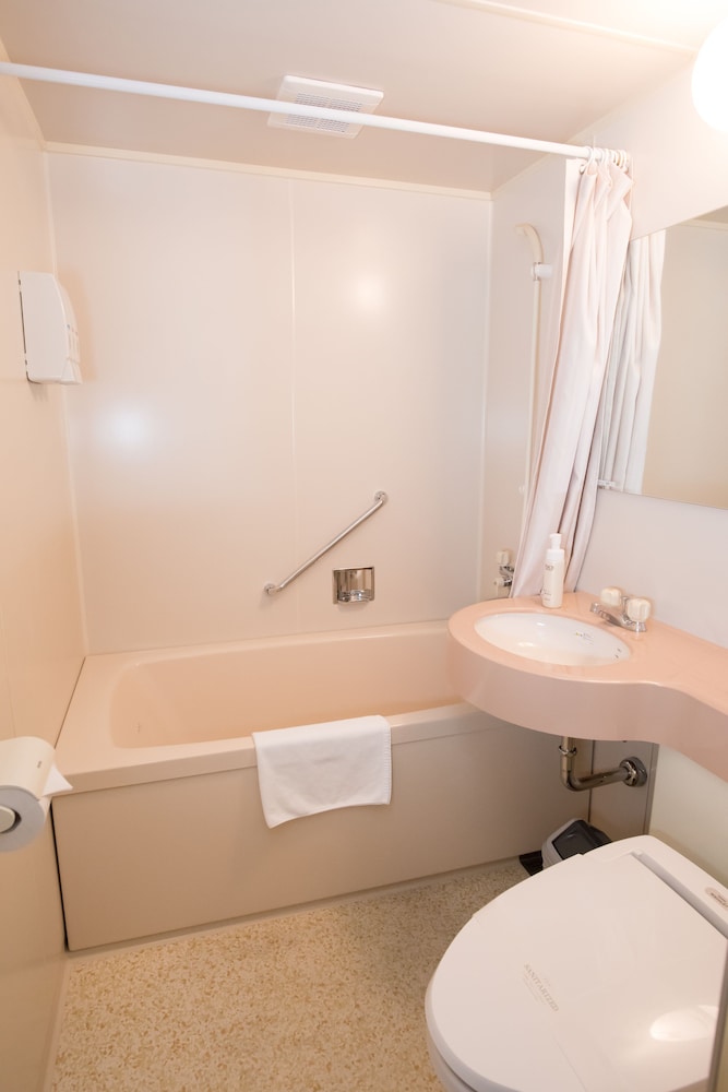 Twin Room, 2 Double Beds, Non Smoking - Photo 12