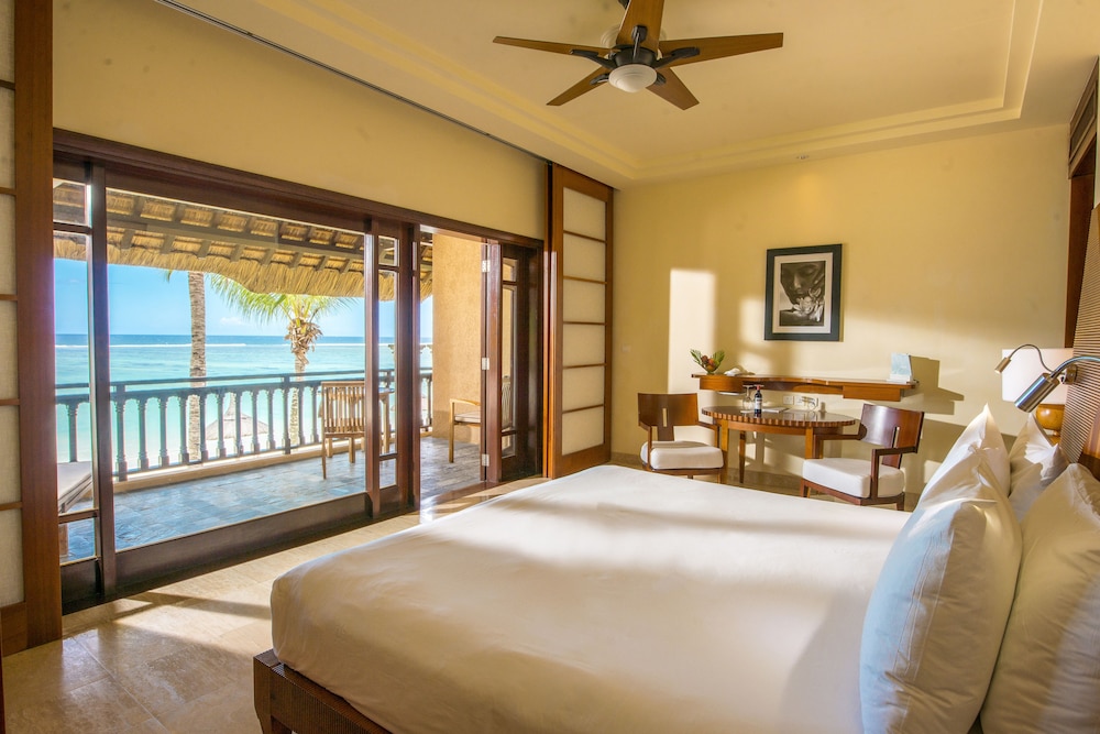 Junior Suite, Oceanfront - Photo 1