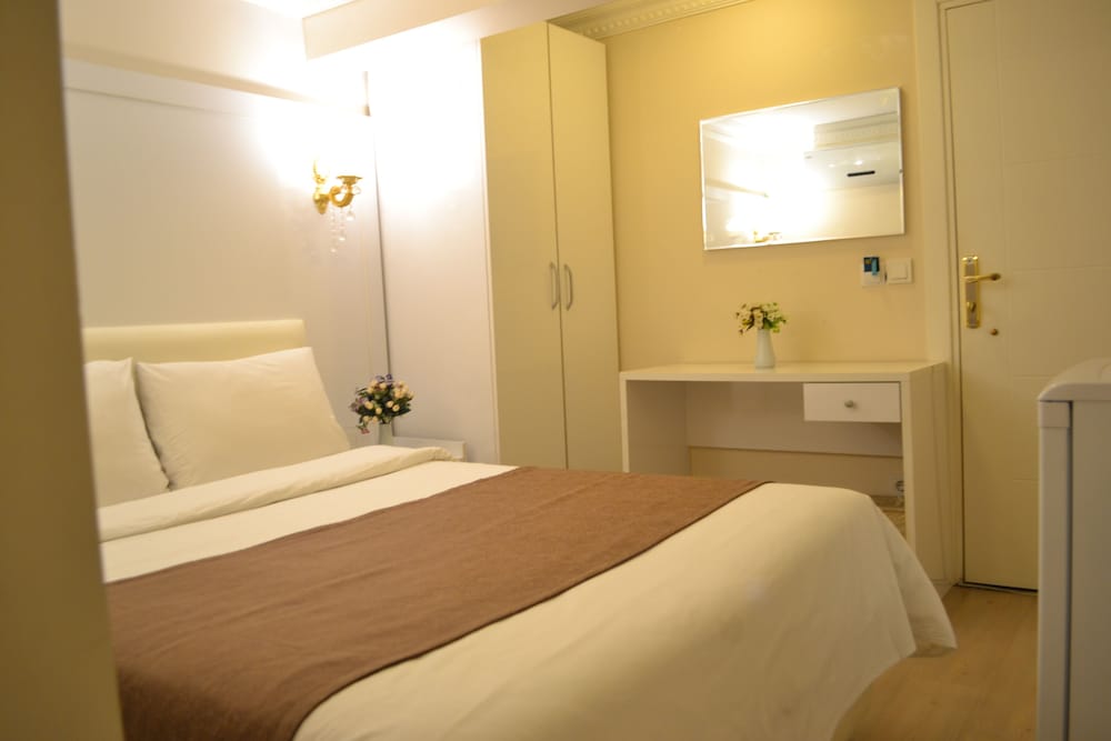 Economy Double Room photo 2