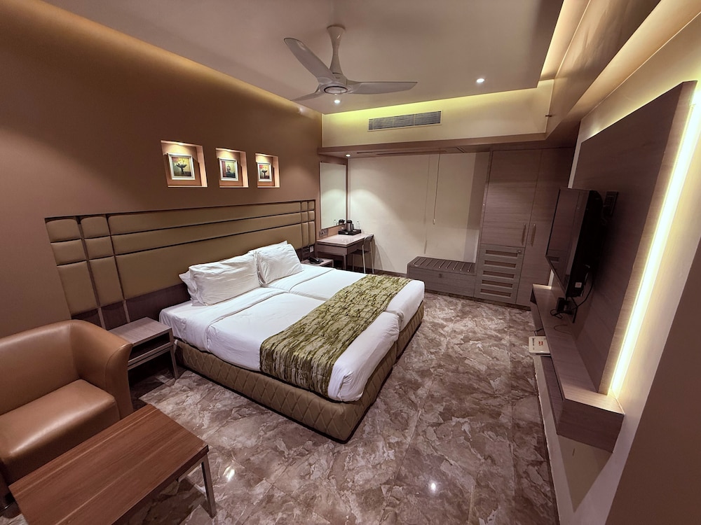 Deluxe Twin Room, City View photo 2