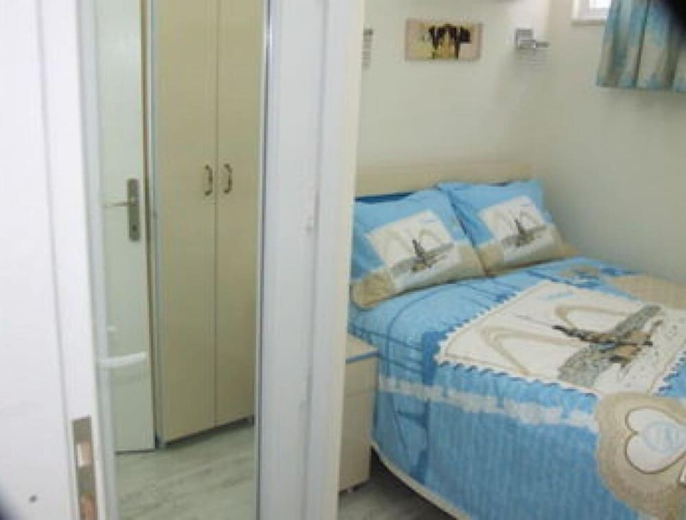 Economy Double Room photo 1