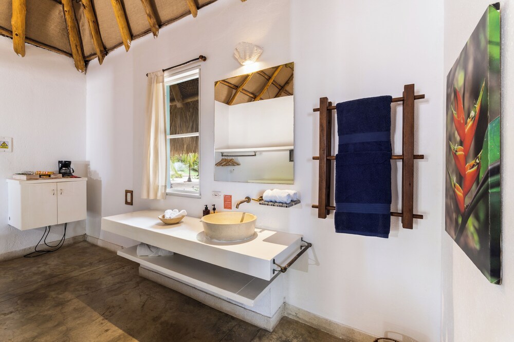 Deluxe Bungalow, 1 Bedroom, Non Smoking, Ocean View photo 3