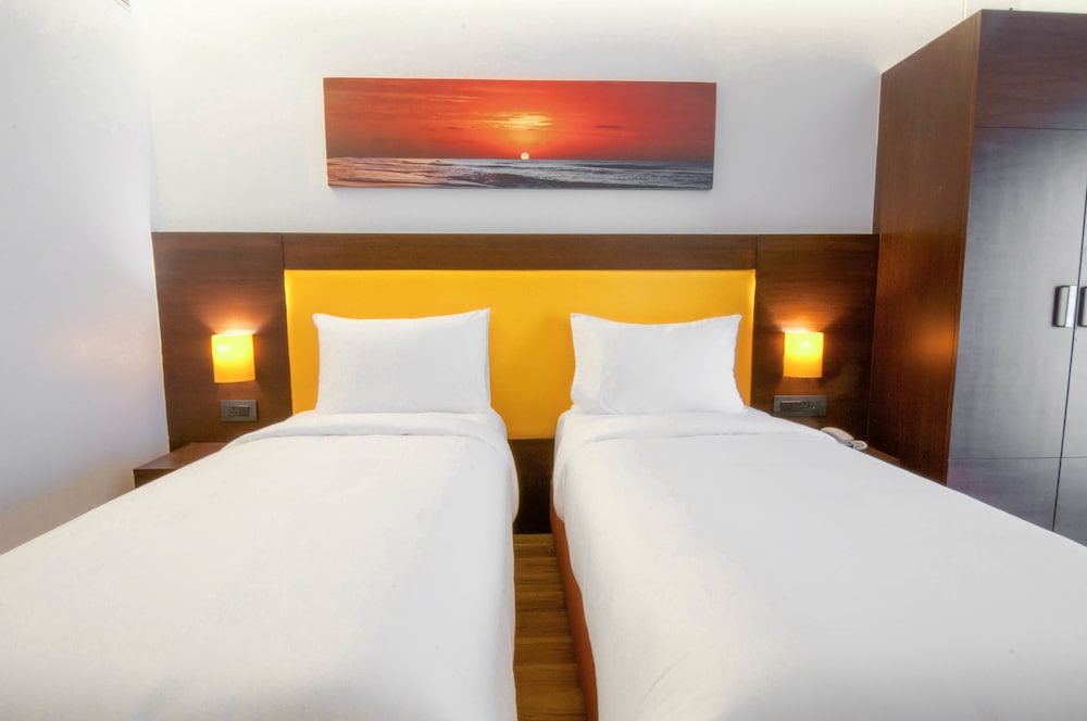 Superior Twin Room, 2 Twin Beds photo 2