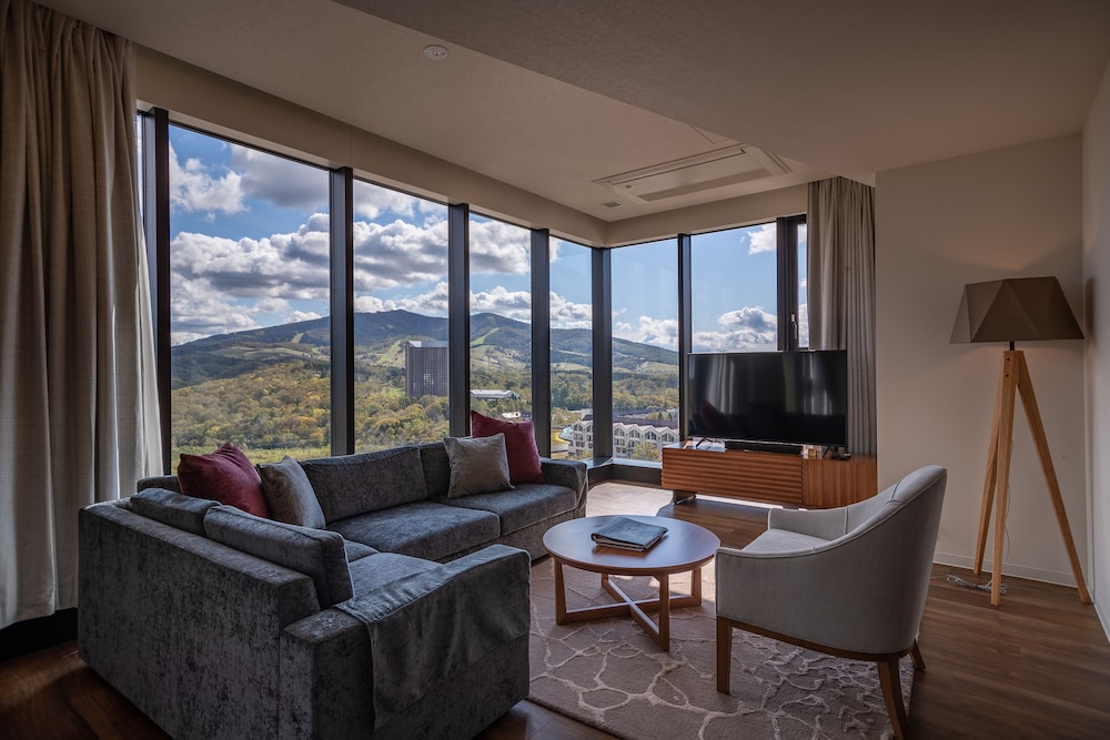 2 Bedroom Premier Residence