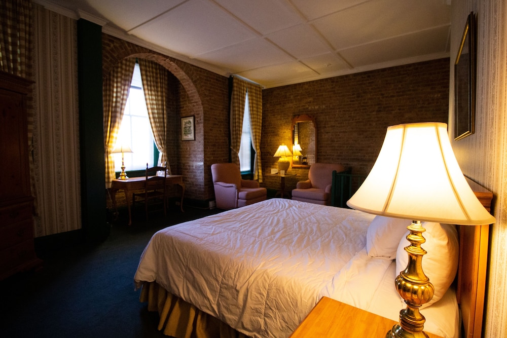Firehouse Bedroom with King Bed