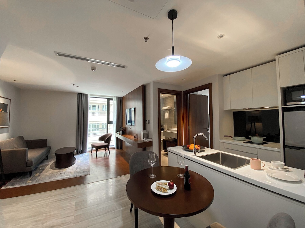 One Bedroom Apartment