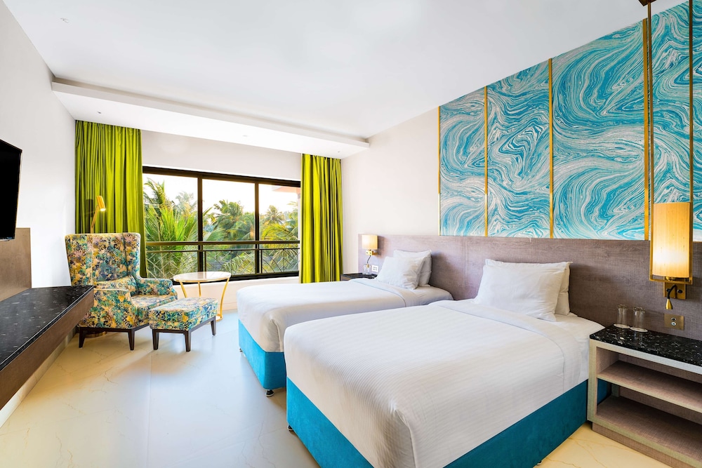 Deluxe Twin Room Pool View - Photo 1