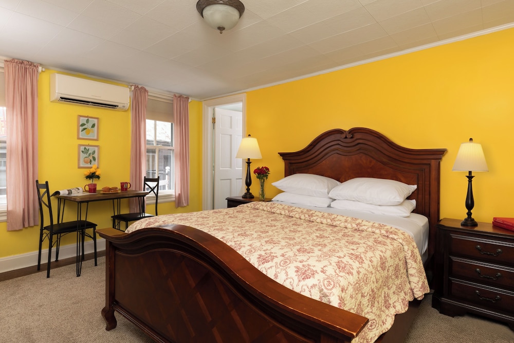 Room, Private Bathroom (Hayes Suite) photo 1