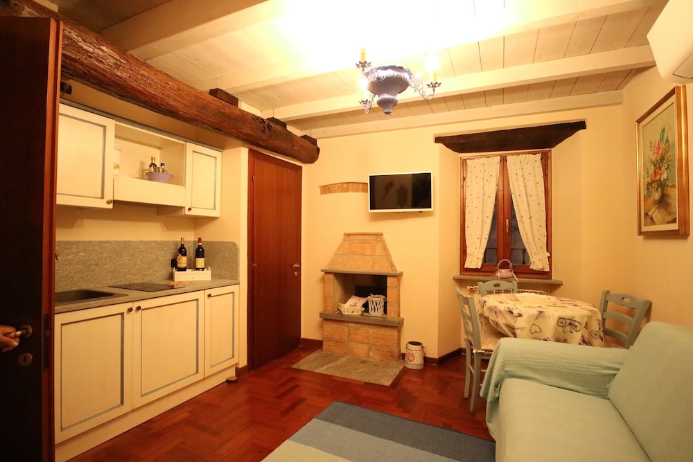 Deluxe Suite, 2 Bedrooms, Kitchen, Park View photo 3